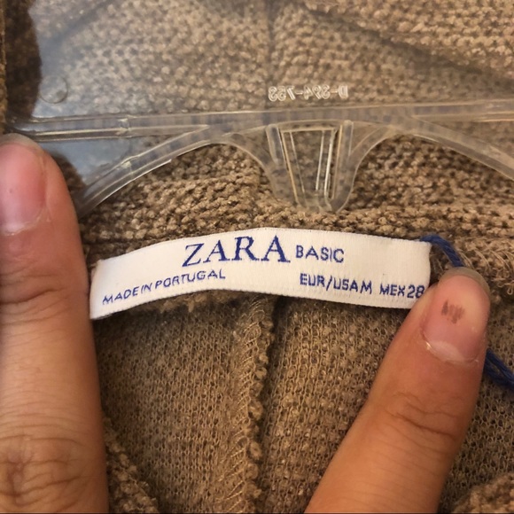Zara Poncho sweater with sleeves - Picture 7 of 7
